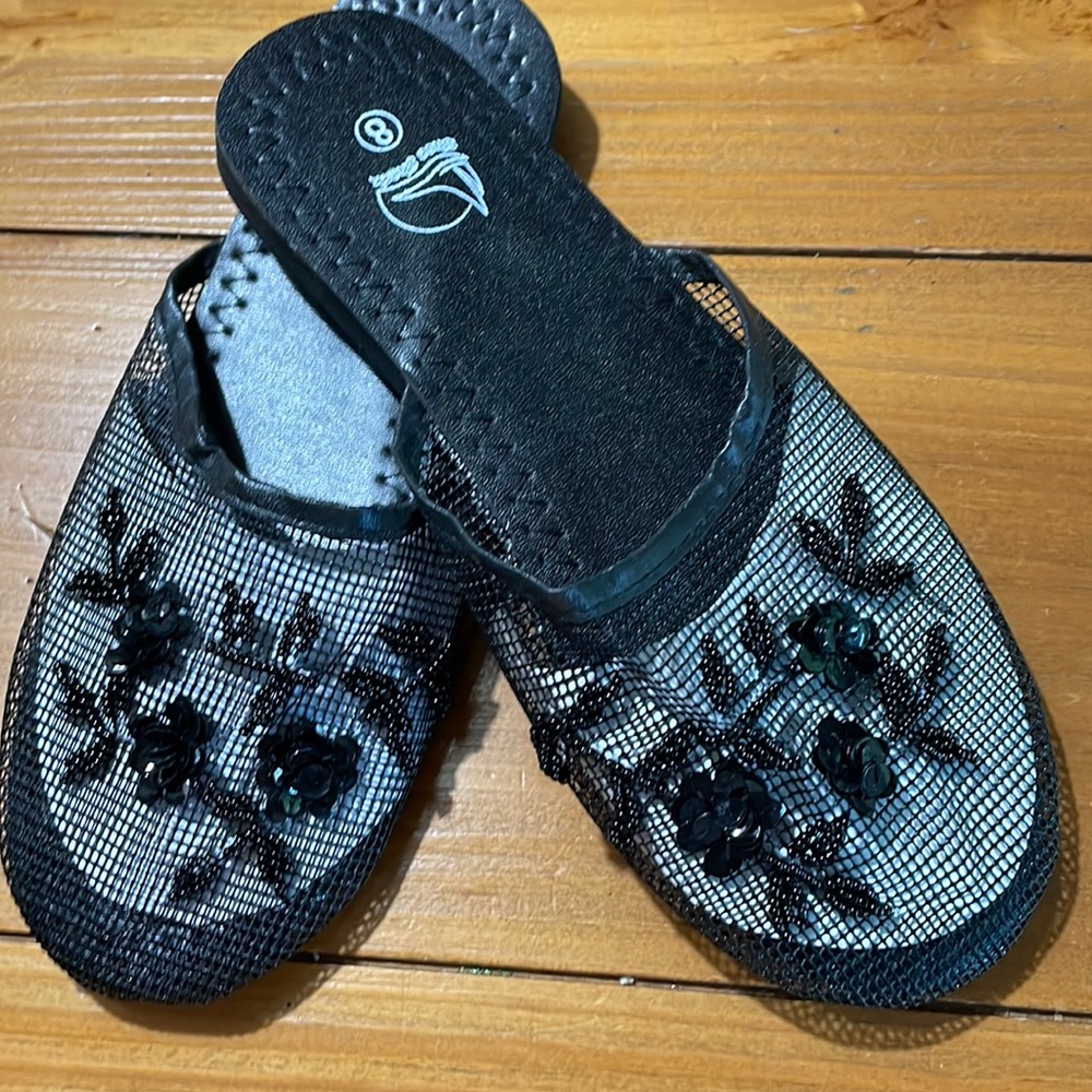New luscious mesh slippers with sequins